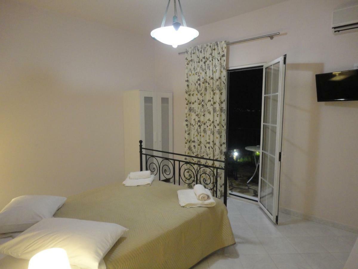 Yialos Apartments Livathos  Buitenkant foto